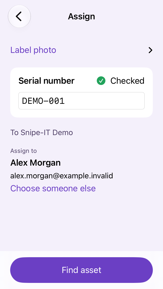 Assign screen with a checked demo serial and a fictional employee selected.